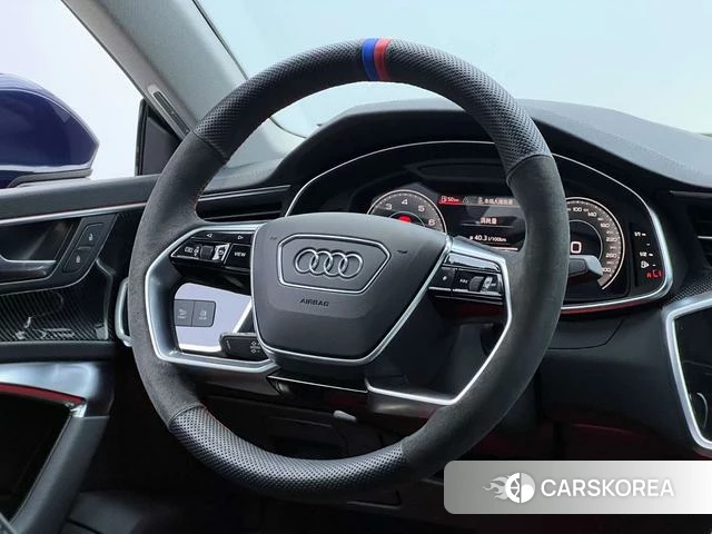 Audi A7L id 4207860 из Китая 32