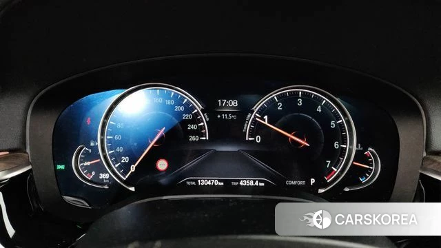 BMW 5 Series (G30) id 3905895 из Кореи 19