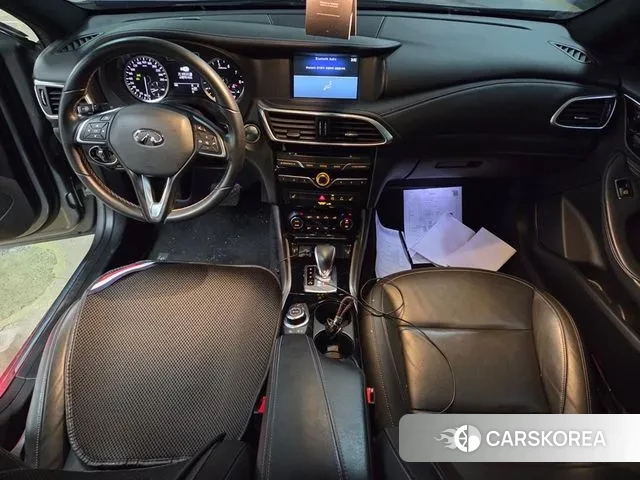 Infiniti Q30 id 3269940 из Кореи 18