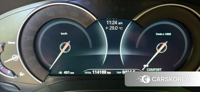 BMW 5 Series (G30) id 4582112 из Кореи 9