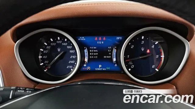 Maserati Ghibli id 2946363 из Кореи 18