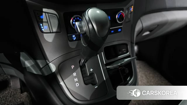 Hyundai The New Grand Starex id 4502135 из Кореи 31