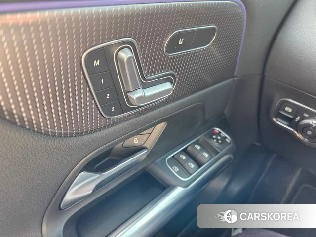 Mercedes-Benz GLA - Class H247 id 3807035 из Кореи 8