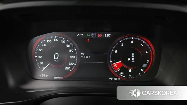 Volvo XC40 id 3833806 из Кореи 18