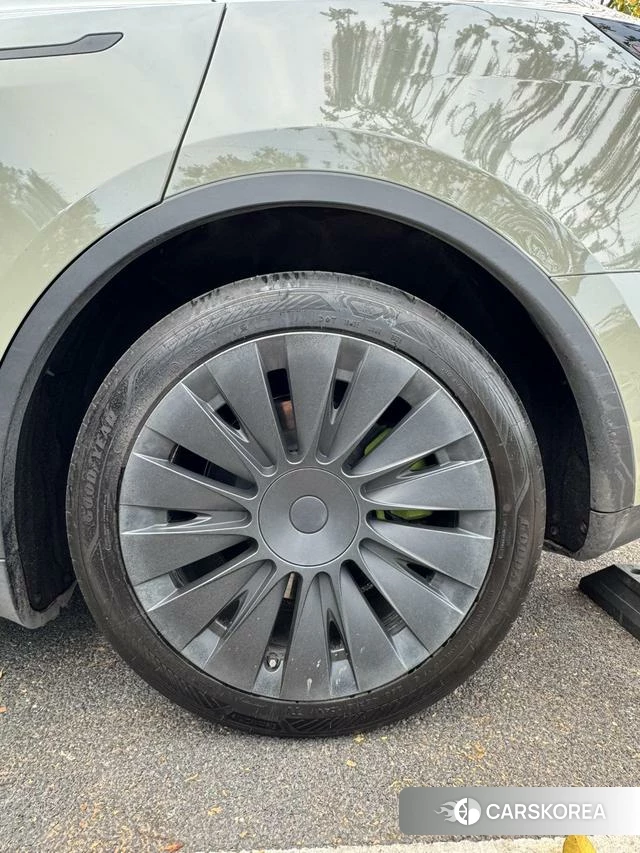 Tesla Model Y id 4253883 из Китая 12