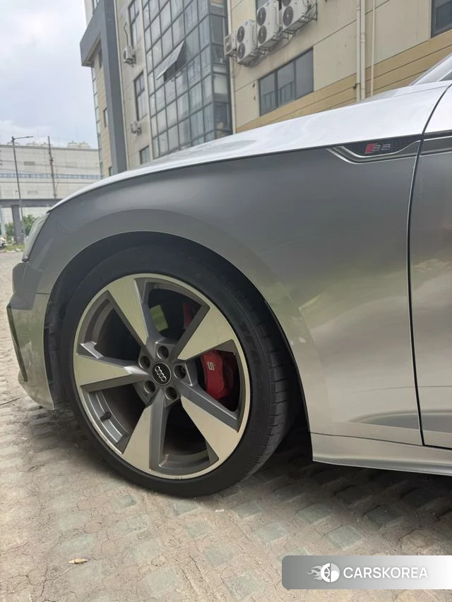 Audi S5 id 4333223 из Китая 17