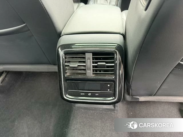 Volkswagen Passat id 4353242 из Китая 11