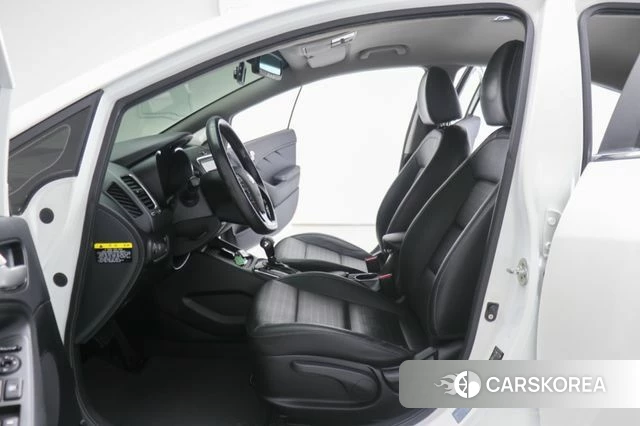 Kia The New K3 id 4351367 из Кореи 18