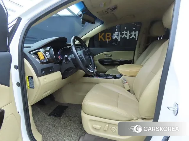 Kia The New Carnival id 2981362 из Кореи 18