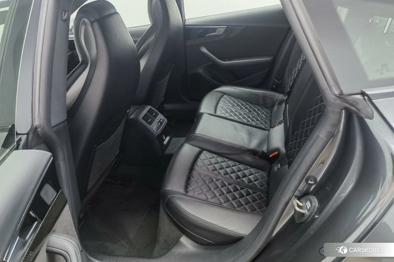 Audi S5 id 4492901 из Китая 22
