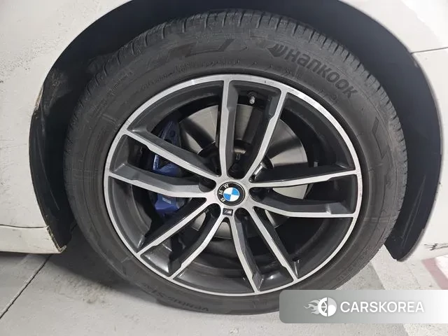 BMW 5 Series (G30) id 3499159 из Кореи 18