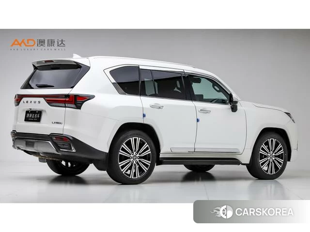 Lexus LX id 4277376 из Китая 8
