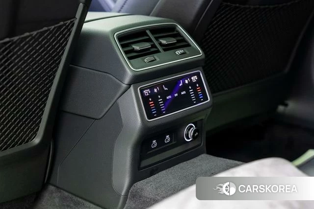 Audi A6L id 4210302 из Китая 24