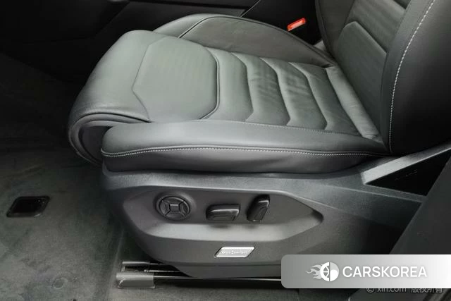 Volkswagen Touareg id 4210708 из Китая 22