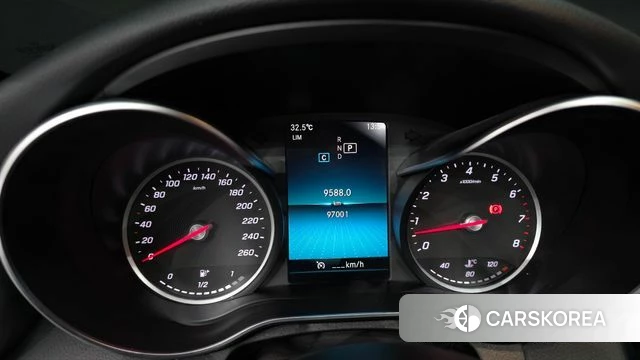 Mercedes-Benz C-Class W205 id 4447080 из Кореи 28
