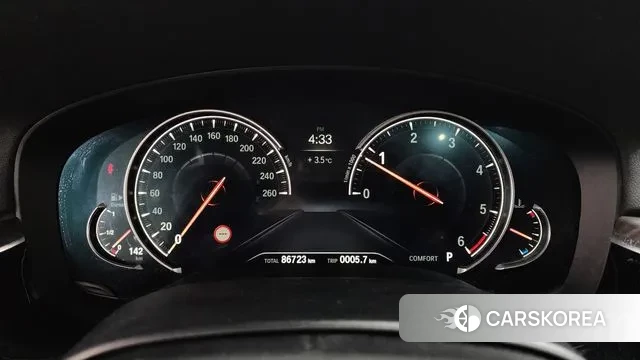 BMW 5 Series (G30) id 3672858 из Кореи 18