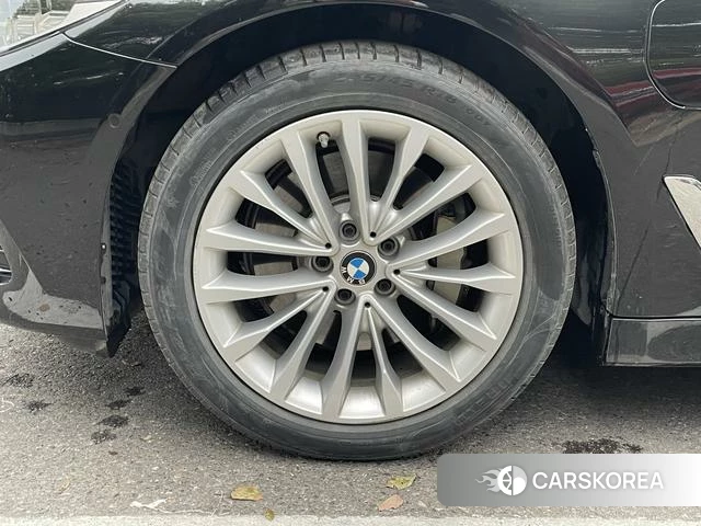 BMW 5 series PHEV id 4209617 из Китая 13