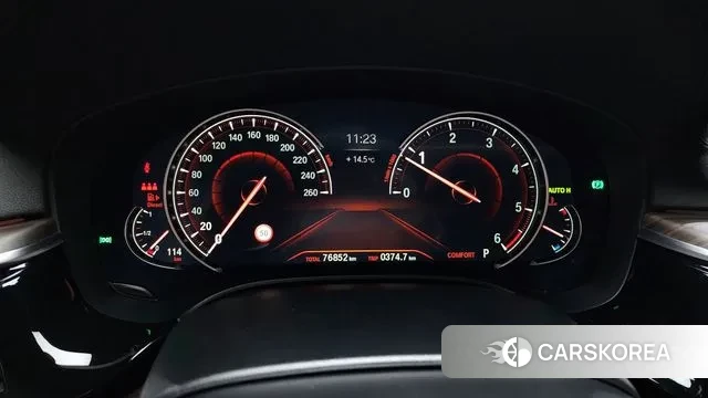 BMW 5 Series (G30) id 3789766 из Кореи 18