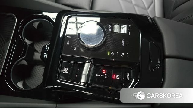 BMW 5 Series (G60) id 4640115 из Кореи 29