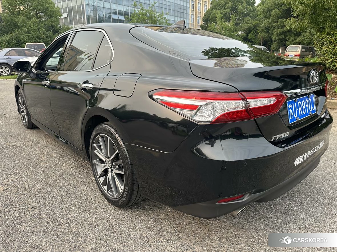 Toyota Camry id 4510448 из Китая 8