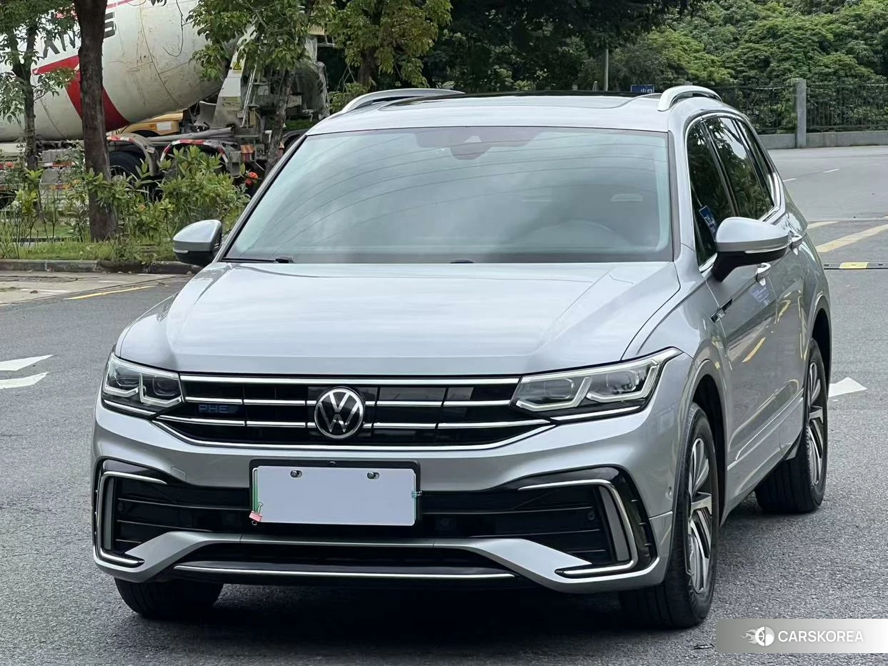 Volkswagen Tiguan L PHEV id 4455823 из Китая 14