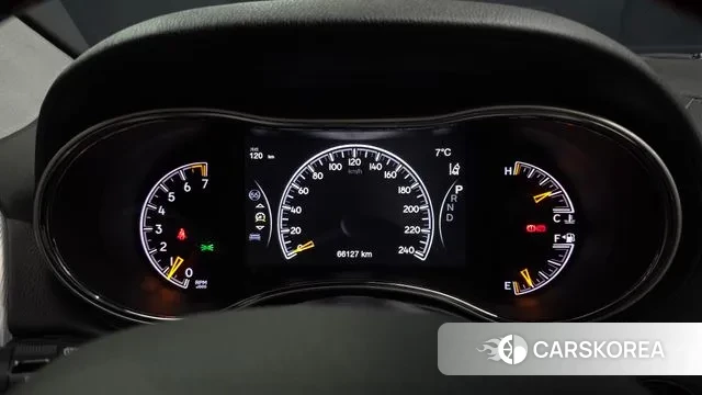 Jeep Grand Cherokee id 3319093 из Кореи 18