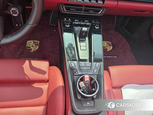 Porsche 911(992) id 4393575 из Кореи 8