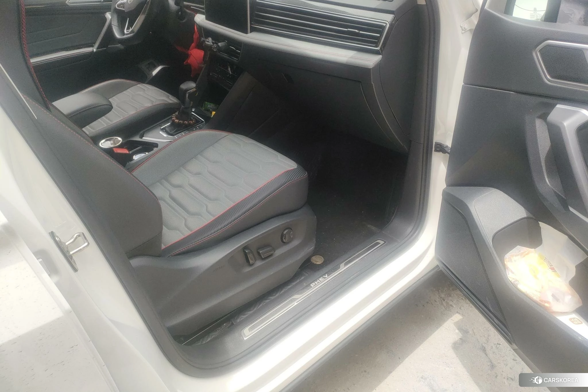 Volkswagen Tiguan L PHEV id 4504992 из Китая 15