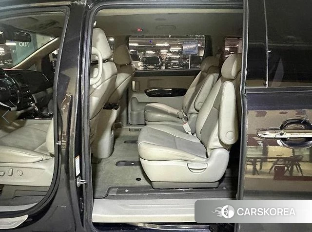 Kia The New Carnival id 3912007 из Кореи 18