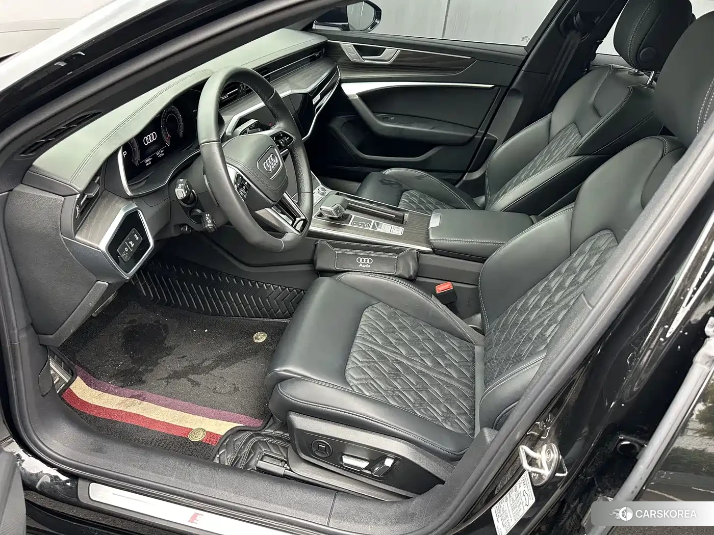 Audi A6L id 4681263 из Китая 9