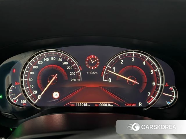 BMW 5 Series (G30) id 3873667 из Кореи 17