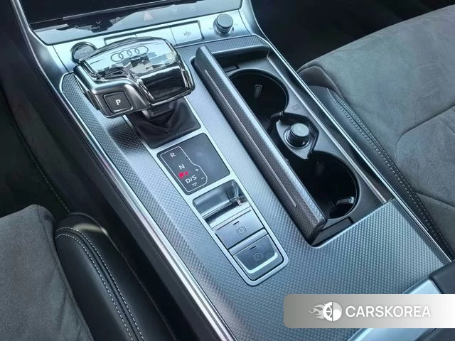 Audi A6L id 3856102 из Китая 18