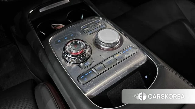 Genesis G90 (RS4) id 4592444 из Кореи 34