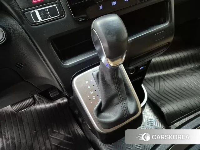 Hyundai Staria id 3472913 из Кореи 18