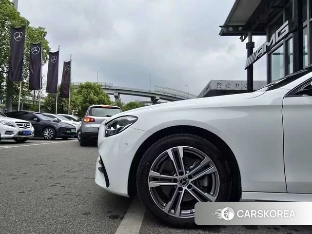 Mercedes-Benz E-class id 4276860 из Китая 19