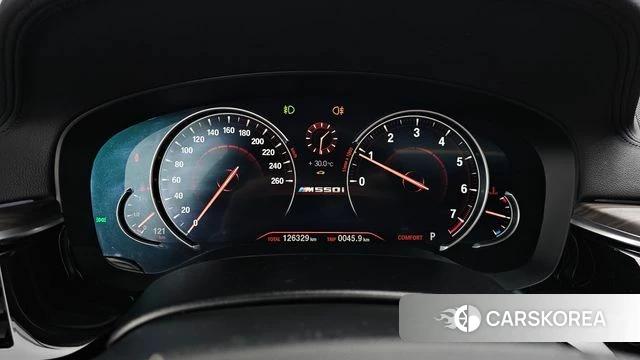 BMW 5 Series (G30) id 4531046 из Кореи 31