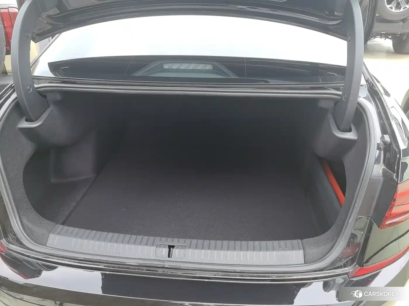 Volkswagen Passat id 4565253 из Китая 13
