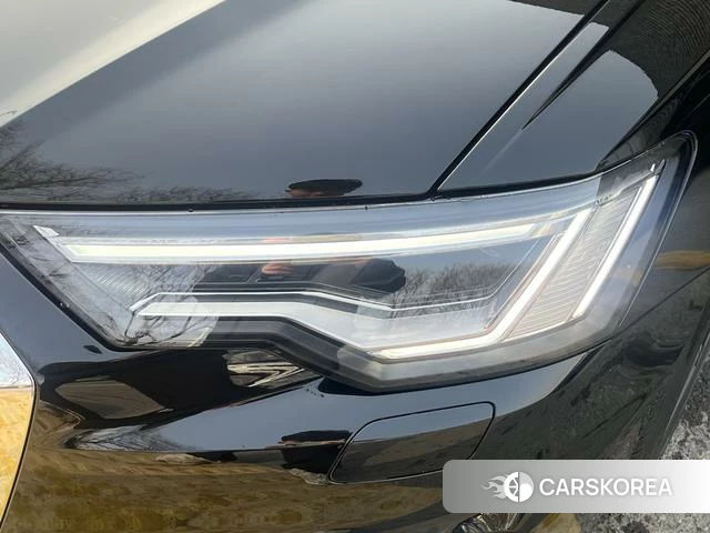 Audi A6L id 4198973 из Китая 18