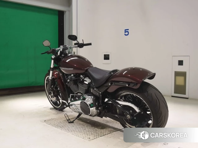 Harley-Davidson Softail Breakout FXBR1750 id 4373562 из Японии 8