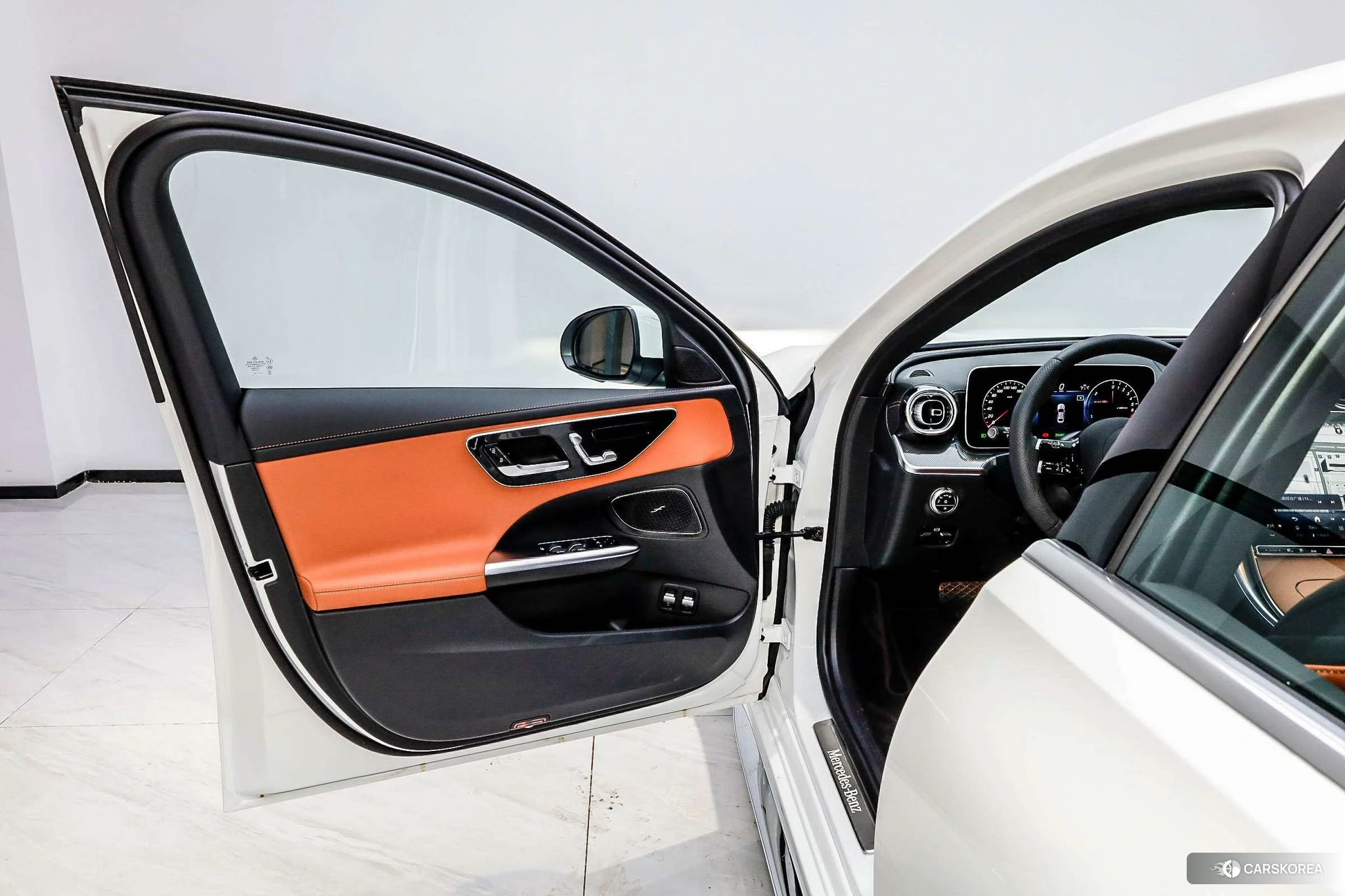 Mercedes-Benz C-class PHEV id 4487194 из Китая 28