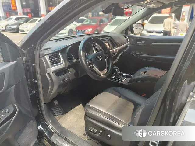 Toyota Highlander id 3857882 из Китая 8