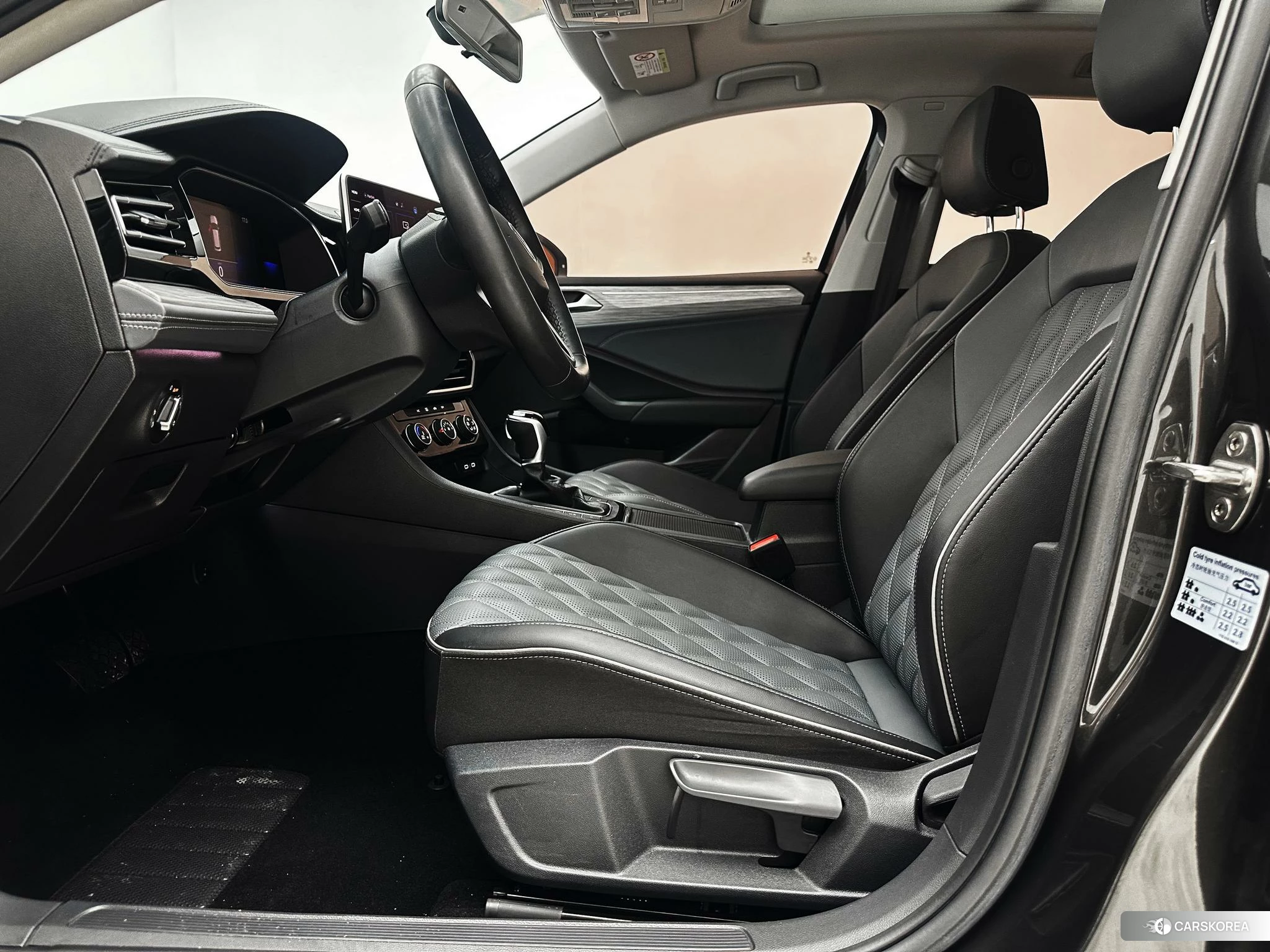 Volkswagen Sagitar id 4493059 из Китая 22