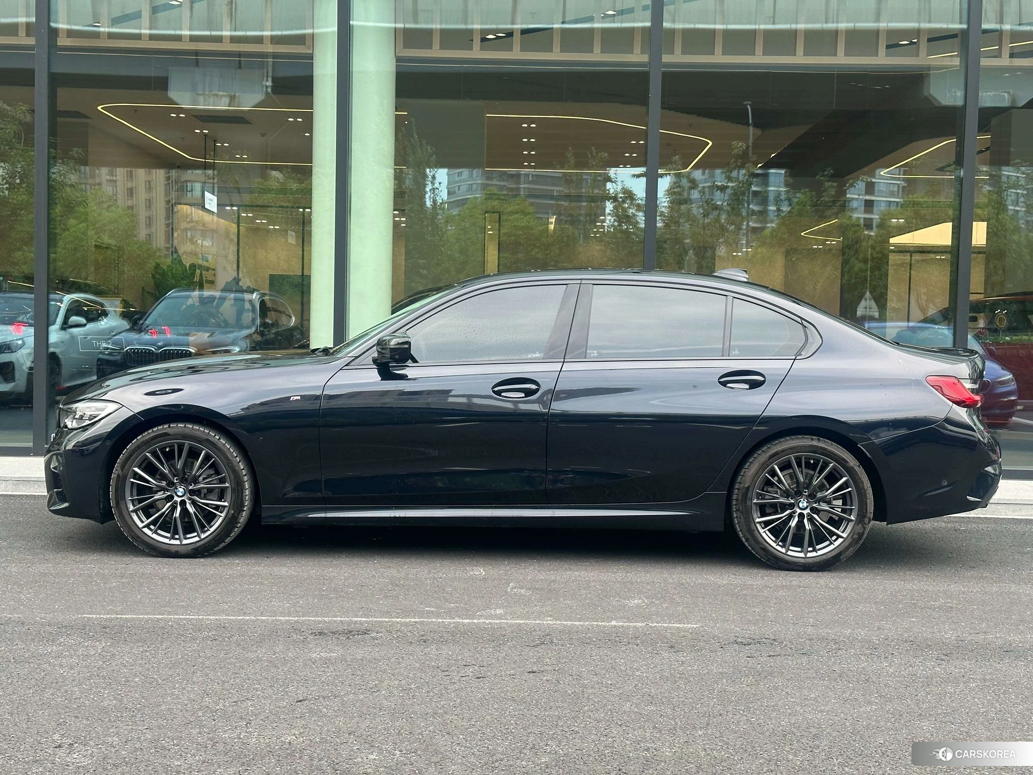 BMW 3 series id 4467619 из Китая 11