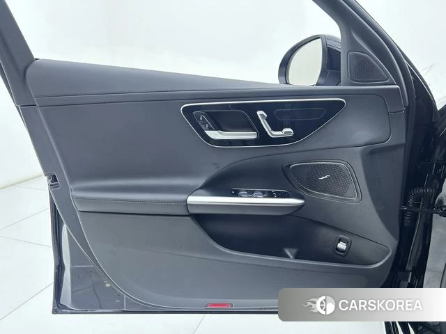 Mercedes-Benz Class C id 4348925 из Китая 23