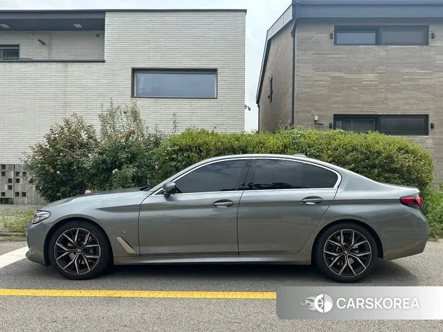 BMW 5 Series (G30) id 3027191 из Кореи 18