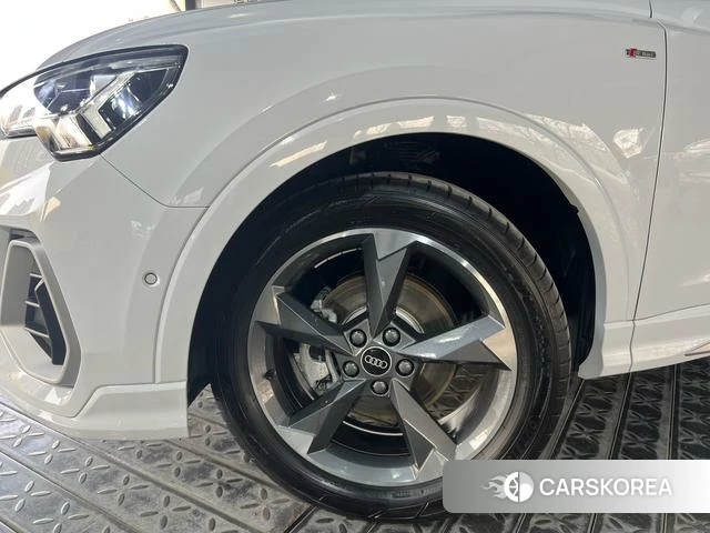 Audi Q3 id 4259315 из Китая 18