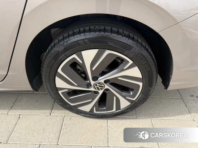 Volkswagen Bora id 4276630 из Китая 22