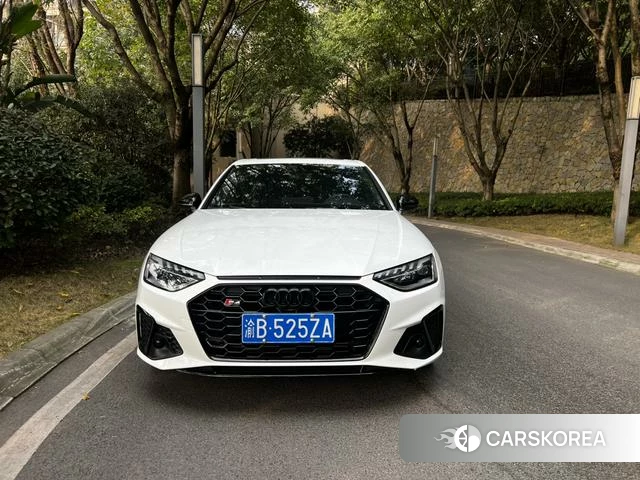 Audi A4L id 4258864 из Китая 8
