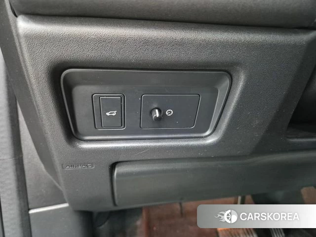 Land Rover Discovery Sports id 4543747 из Кореи 18