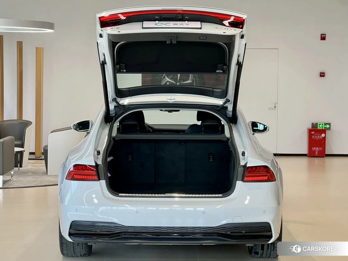 Audi A7 id 4512702 из Китая 14